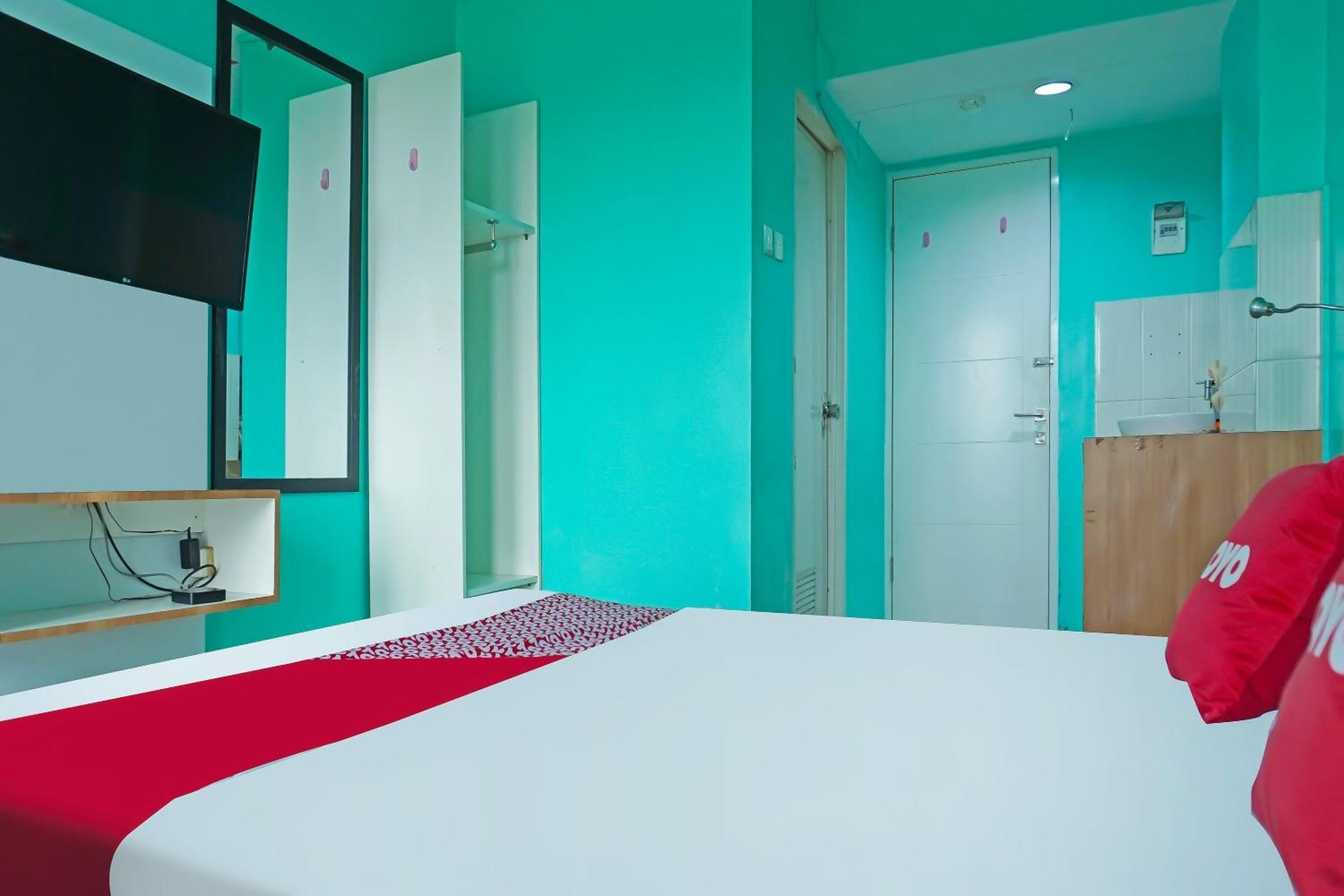 Oyo 90391 Gkitroom Karawang Kültér fotó