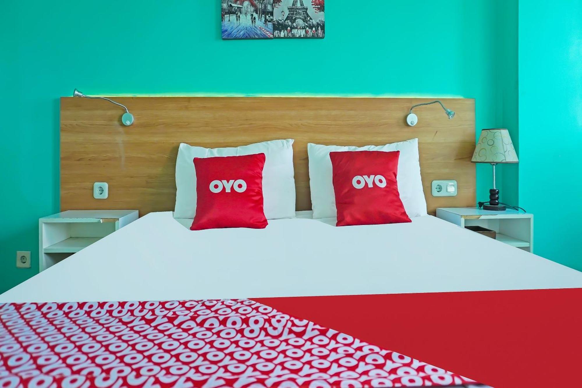 Oyo 90391 Gkitroom Karawang Kültér fotó